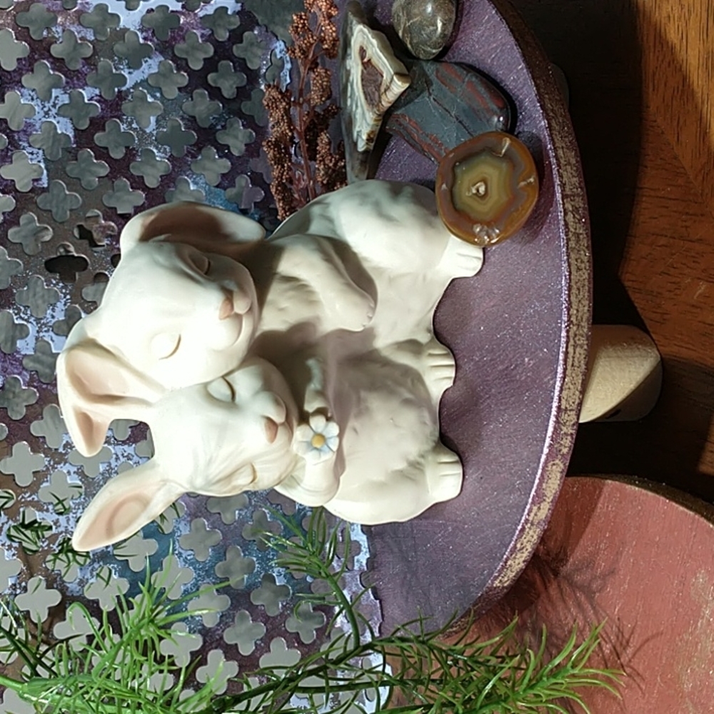 Homco 1990 Bunny Couple "He Loves Me" Figurine Porcelain Retired Vintage Rabbits